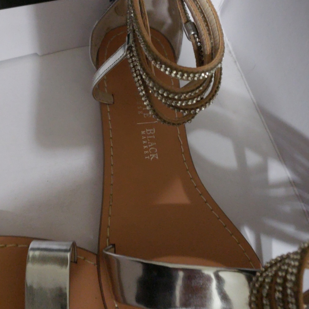 White house Black mrket Silver sandals - Picture 3 of 7